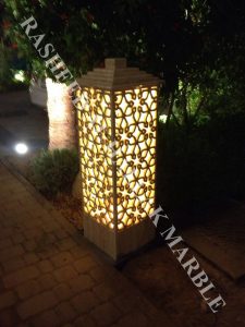 BEIG TRAVERTINE WATERJET GARDEN LIGHT FOR HARD LANDSCAPING