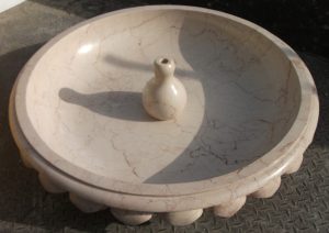 Bottochino Beig Marble Fountain wz hand engraving leaves