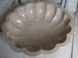 Botochino beige marble fountain bowl