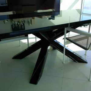 Saint Laurent Marble Table