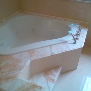 Master Bathroom Jacuzzi- Platinum Cream/Golden Spider Marble Works