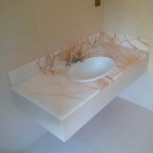 Master Bathroom Jacuzzi- Platinum Cream/Golden Spider Marble Works