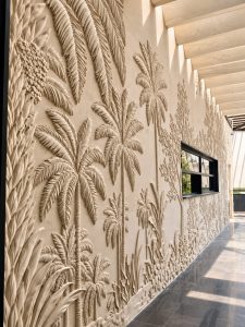 Sculpted-Palm-Relief-Corridor